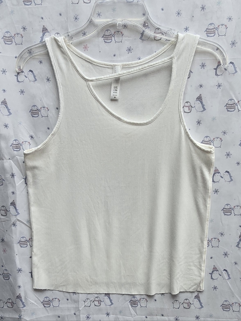 Skims Ribbed Tank top an asymmetrical cut-out on the neckline Supper Soft. 3XL